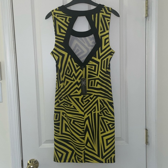 Kardashian Kollection Neon Lovers GEO Print Yellow/Black Dress - Size M - Picture 3 of 5